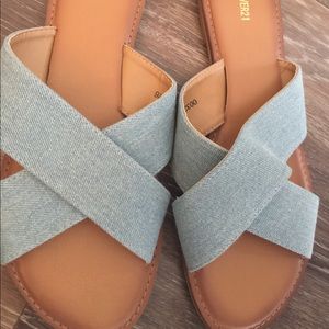 FOREVER21 blue jean sz 10 sandals
